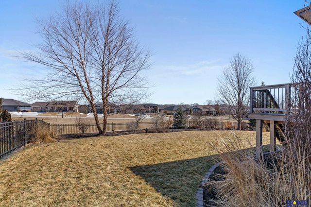 6930 NW 3rd Street, Lincoln, NE 68521