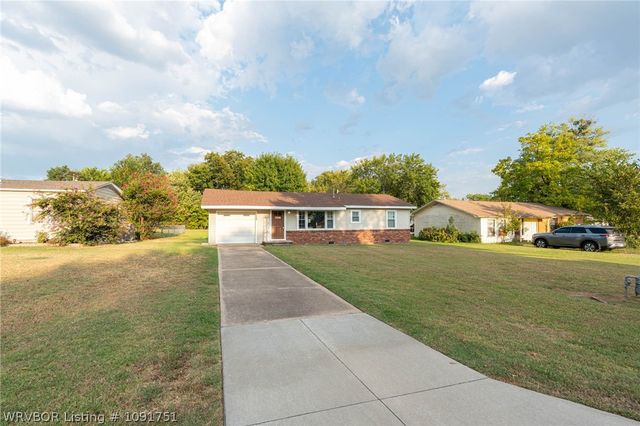 6901 S 9th Street, Fort Smith, AR 72908