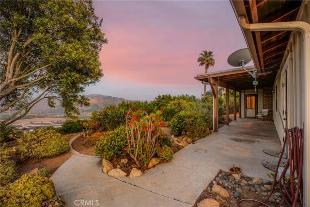 3242 Sage Road, Fallbrook, CA 92028