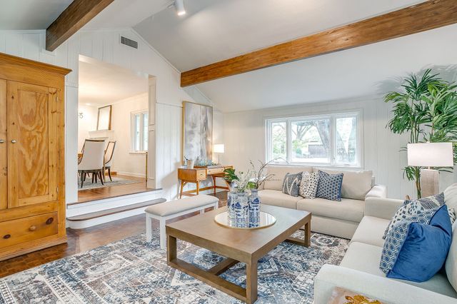 624 Edgefield Road, Fort Worth, TX 76107