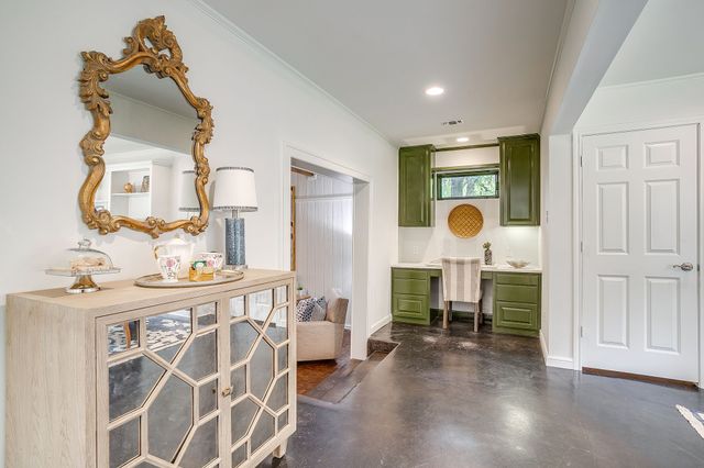 624 Edgefield Road, Fort Worth, TX 76107