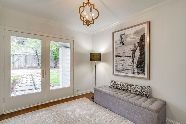 624 Edgefield Road, Fort Worth, TX 76107