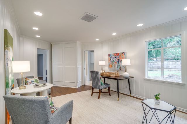 624 Edgefield Road, Fort Worth, TX 76107