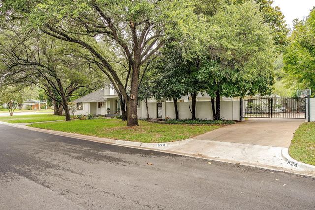 624 Edgefield Road, Fort Worth, TX 76107