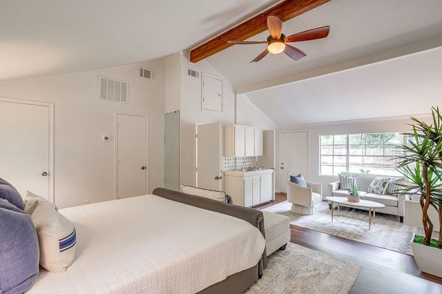 624 Edgefield Road, Fort Worth, TX 76107