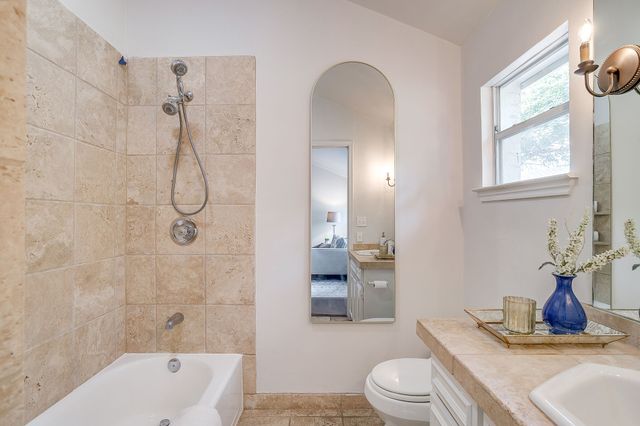 624 Edgefield Road, Fort Worth, TX 76107