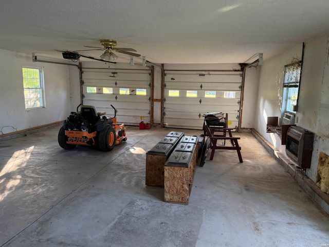 5737 N SR 67, Muncie, IN 47303