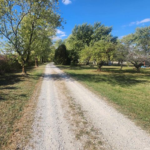 5737 N SR 67, Muncie, IN 47303