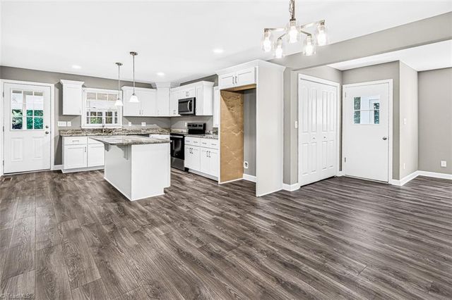 819 Sawyersville Road, Asheboro, NC 27205