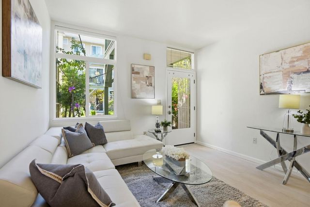 101 Blossom Circle H, San Mateo, CA 94403