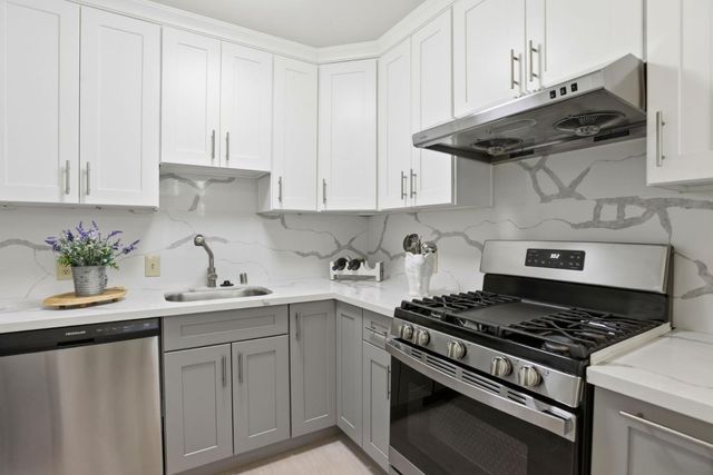 101 Blossom Circle H, San Mateo, CA 94403