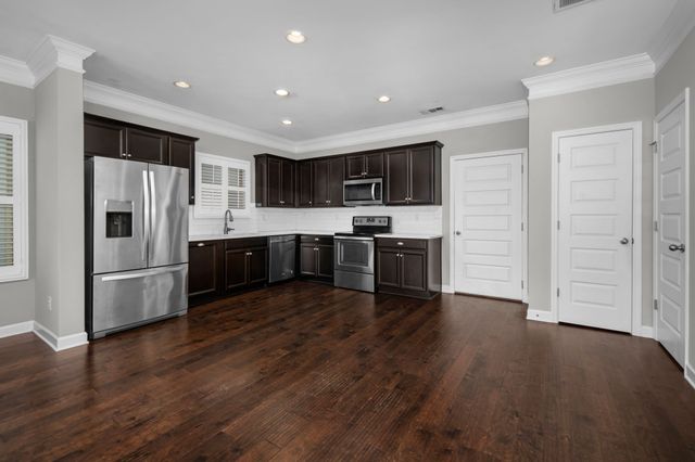 7378 Old Harding Pike, Nashville, TN 37221