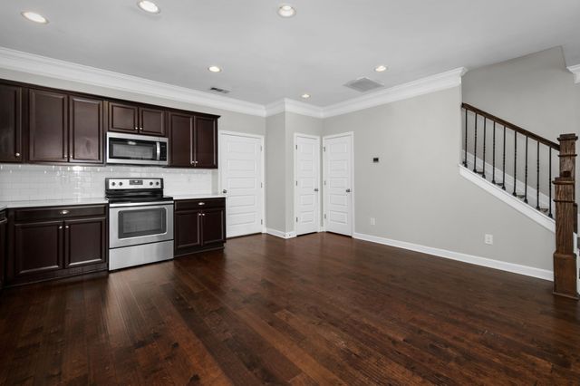 7378 Old Harding Pike, Nashville, TN 37221
