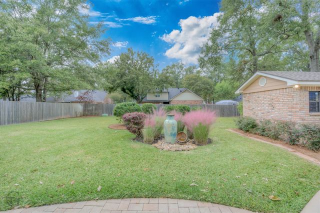 4101 Lakeway Circle, Benton, LA 71006