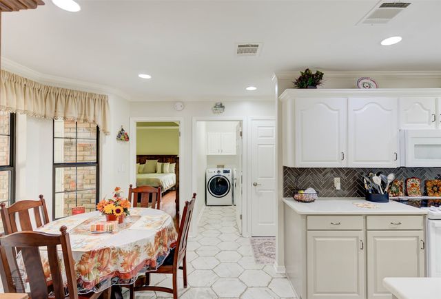 4101 Lakeway Circle, Benton, LA 71006