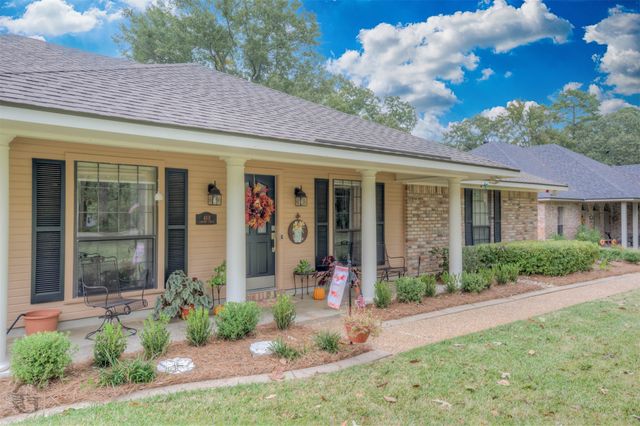 4101 Lakeway Circle, Benton, LA 71006