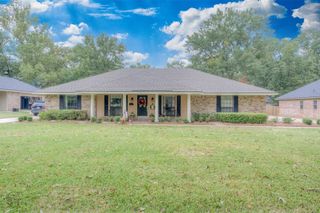 4101 Lakeway Circle, Benton, LA 71006