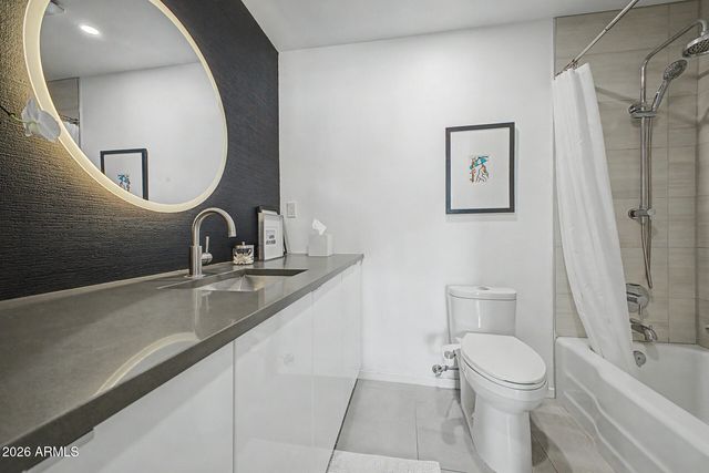 2839 E SHANGRI LA Road, Phoenix, AZ 85028