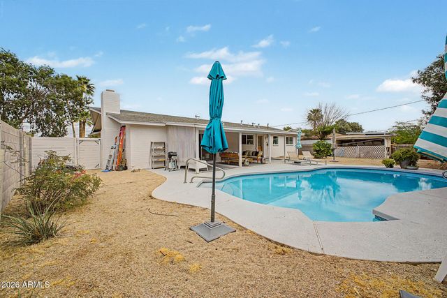 2839 E SHANGRI LA Road, Phoenix, AZ 85028