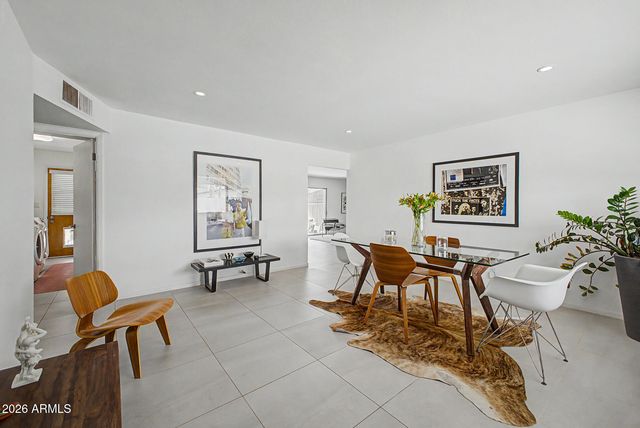 2839 E SHANGRI LA Road, Phoenix, AZ 85028