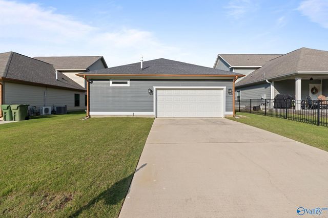 1509 Trek Street, Huntsville, AL 35811