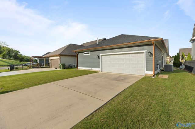 1509 Trek Street, Huntsville, AL 35811