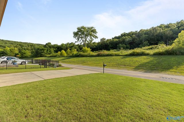 1509 Trek Street, Huntsville, AL 35811