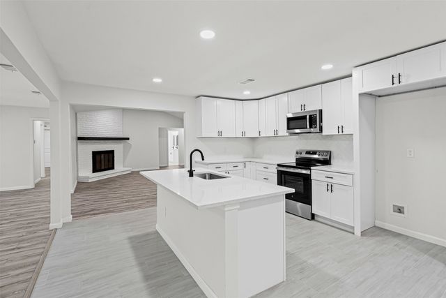 6401 Simmons Road, North Richland Hills, TX 76182