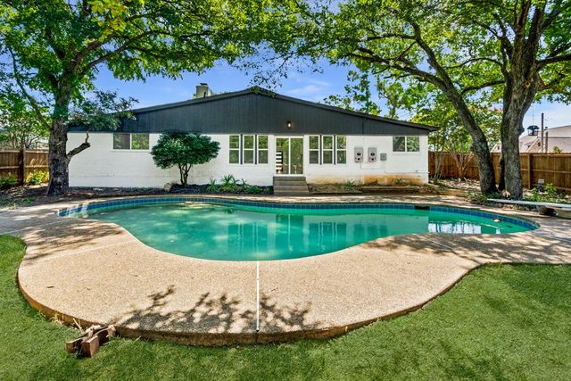 6401 Simmons Road, North Richland Hills, TX 76182