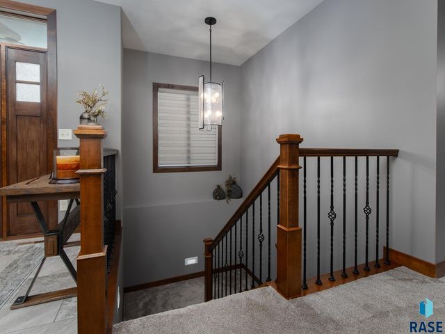 4304 S Safflower Ave Avenue, Sioux Falls, SD 57110
