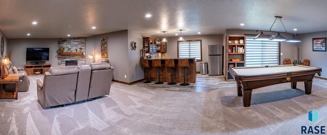 4304 S Safflower Ave Avenue, Sioux Falls, SD 57110