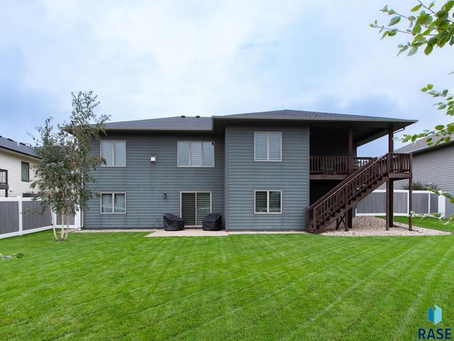 4304 S Safflower Ave Avenue, Sioux Falls, SD 57110