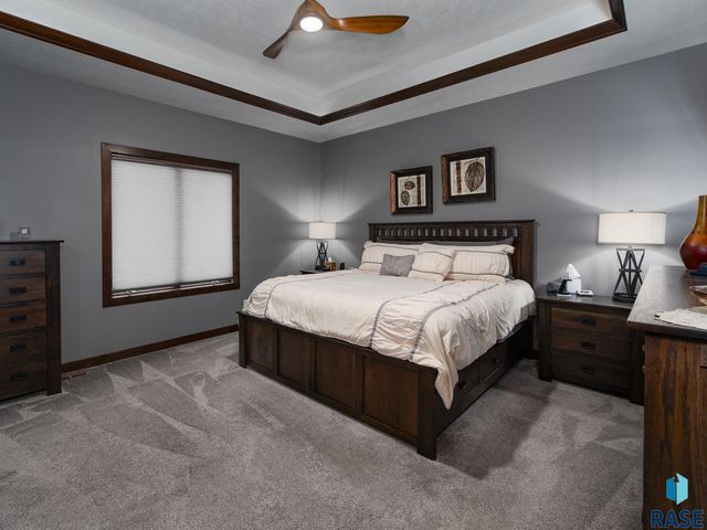 4304 S Safflower Ave Avenue, Sioux Falls, SD 57110