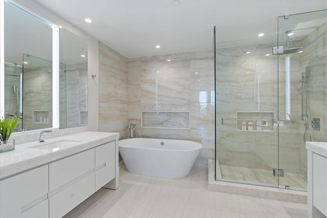 220 SE Mizner Boulevard 604, Boca Raton, FL 33432