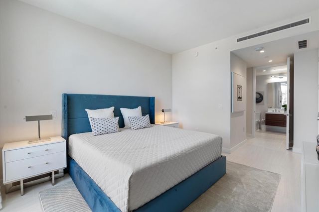 220 SE Mizner Boulevard 604, Boca Raton, FL 33432