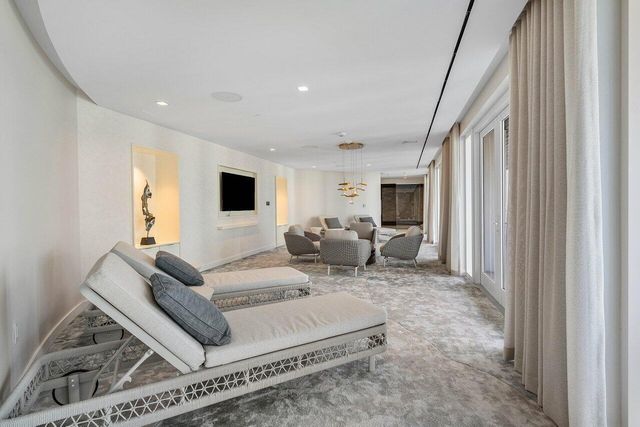 220 SE Mizner Boulevard 604, Boca Raton, FL 33432