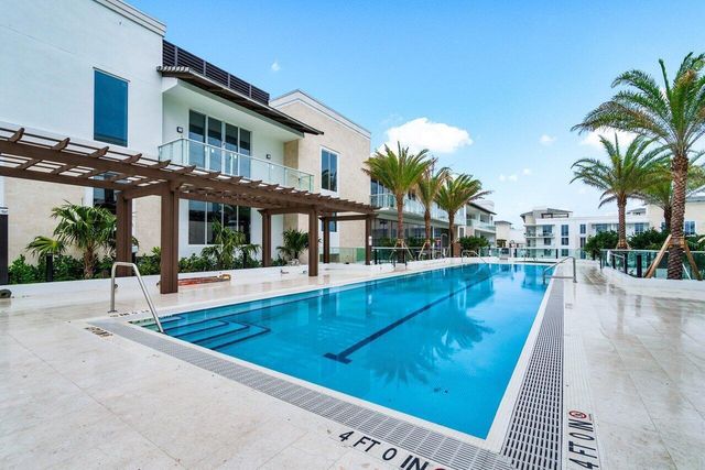 220 SE Mizner Boulevard 604, Boca Raton, FL 33432