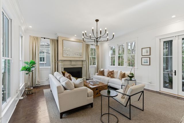 121 Jakes Lane, Mount Pleasant, SC 29464