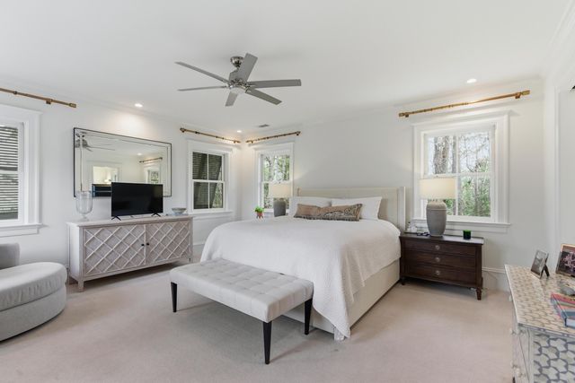 121 Jakes Lane, Mount Pleasant, SC 29464