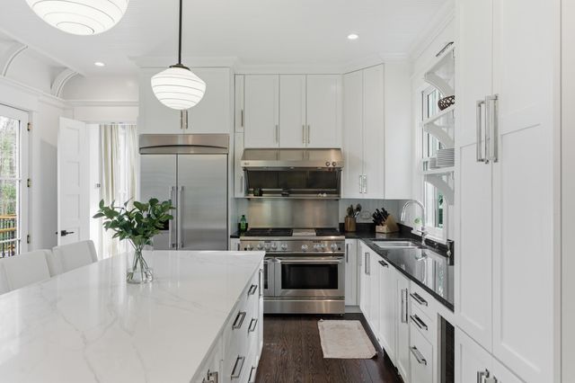 121 Jakes Lane, Mount Pleasant, SC 29464