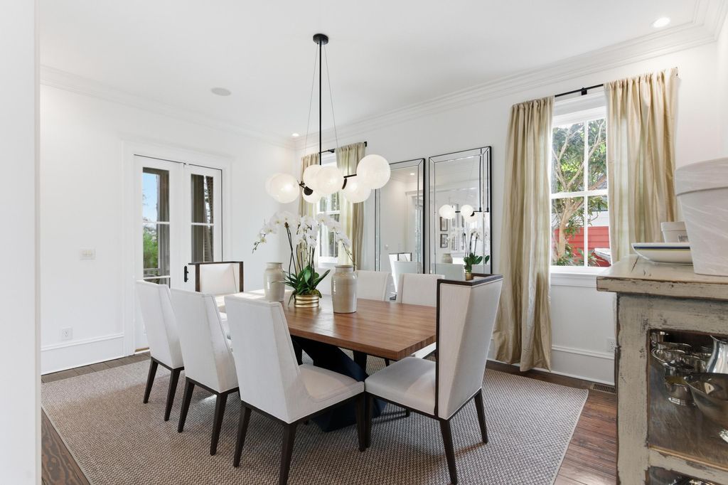 Image 19 of property listing at 121 Jakes Lane, Mount Pleasant, SC 29464