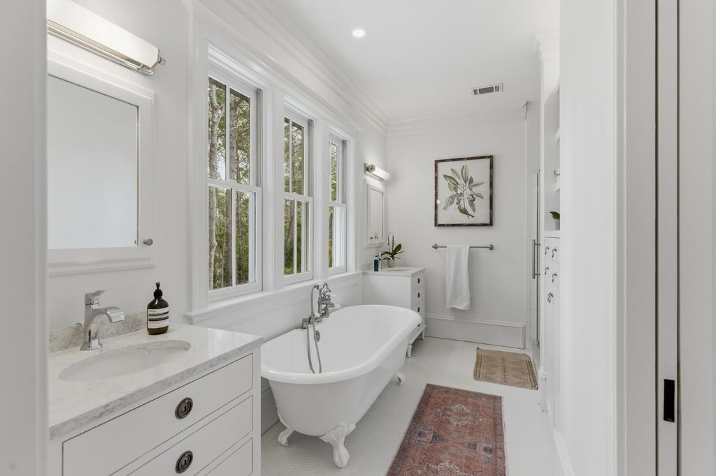 Image 28 of property listing at 121 Jakes Lane, Mount Pleasant, SC 29464