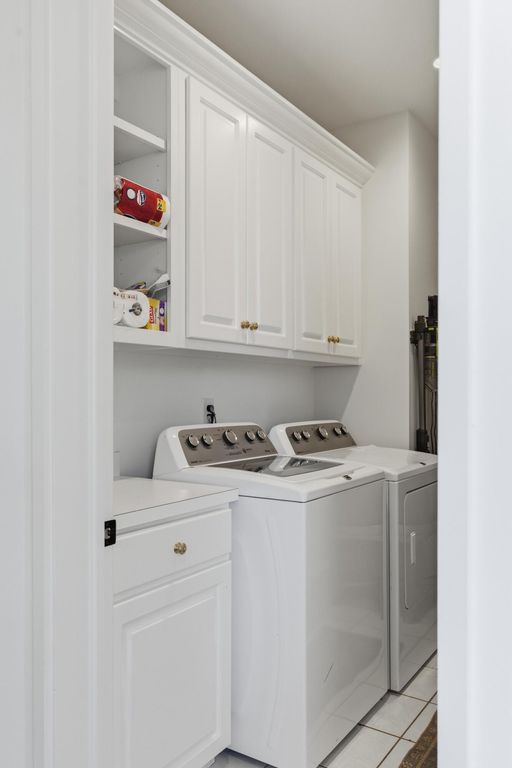 Image 32 of property listing at 121 Jakes Lane, Mount Pleasant, SC 29464