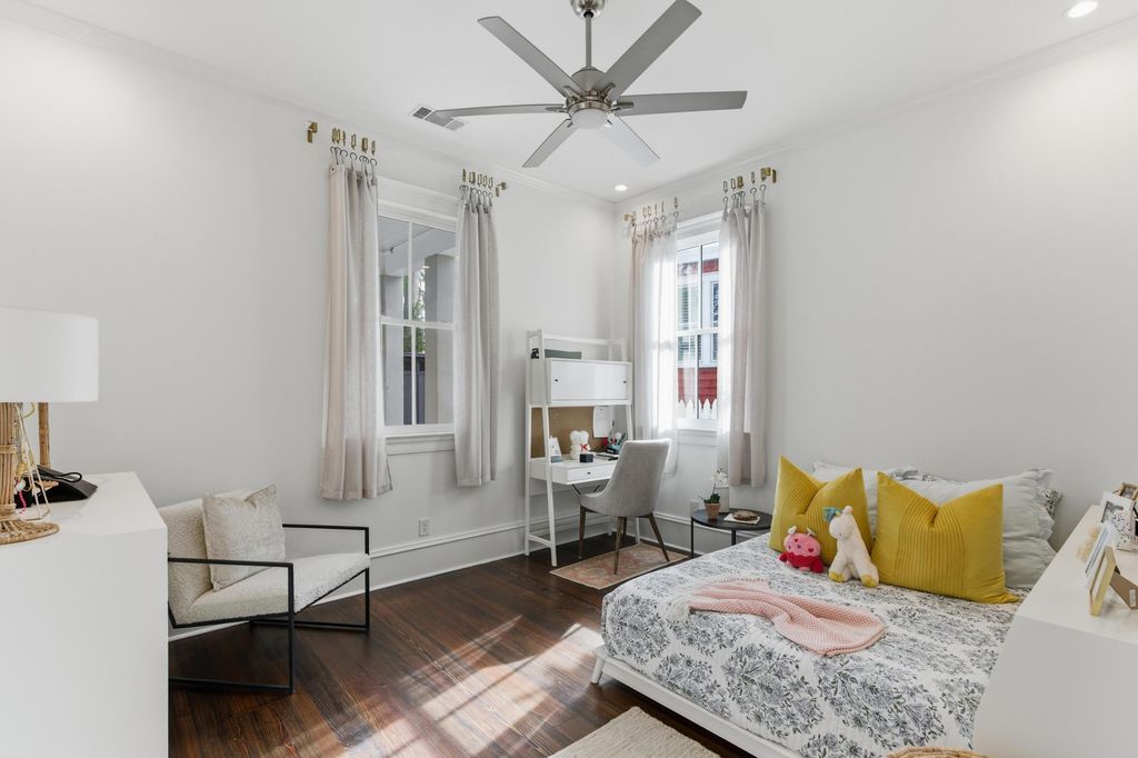 Image 44 of property listing at 121 Jakes Lane, Mount Pleasant, SC 29464