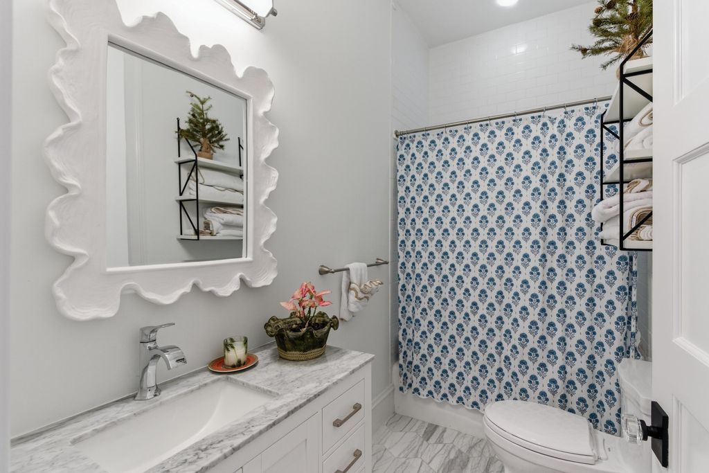 Image 47 of property listing at 121 Jakes Lane, Mount Pleasant, SC 29464