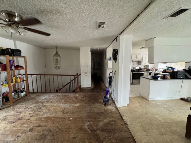 2211 Shasta Street, Kemah, TX 77565