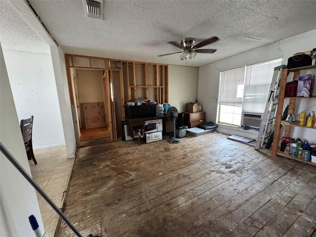 2211 Shasta Street, Kemah, TX 77565