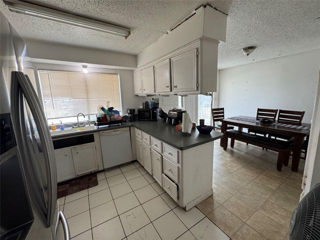 2211 Shasta Street, Kemah, TX 77565