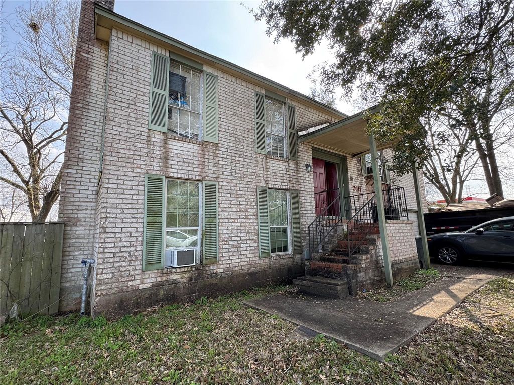 2211 Shasta Street, Kemah, TX 77565