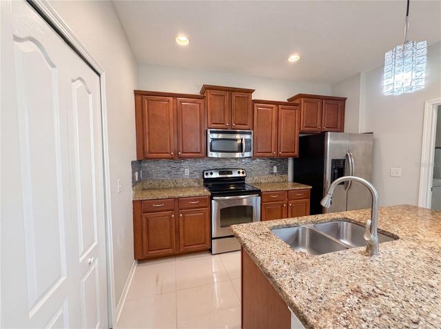1308 SEBURN ROAD, Apopka, FL 32703